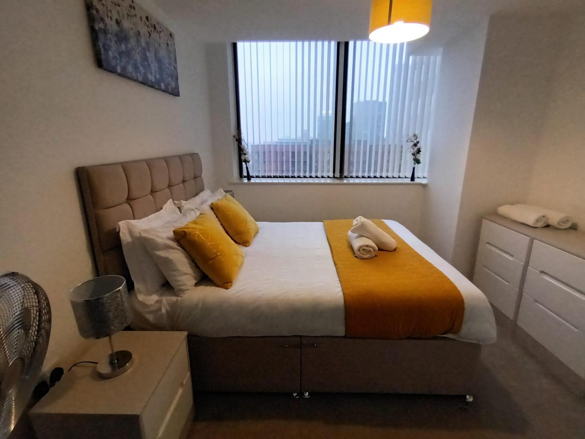 Kcs Broad Street Apartment Бирмингам Екстериор снимка