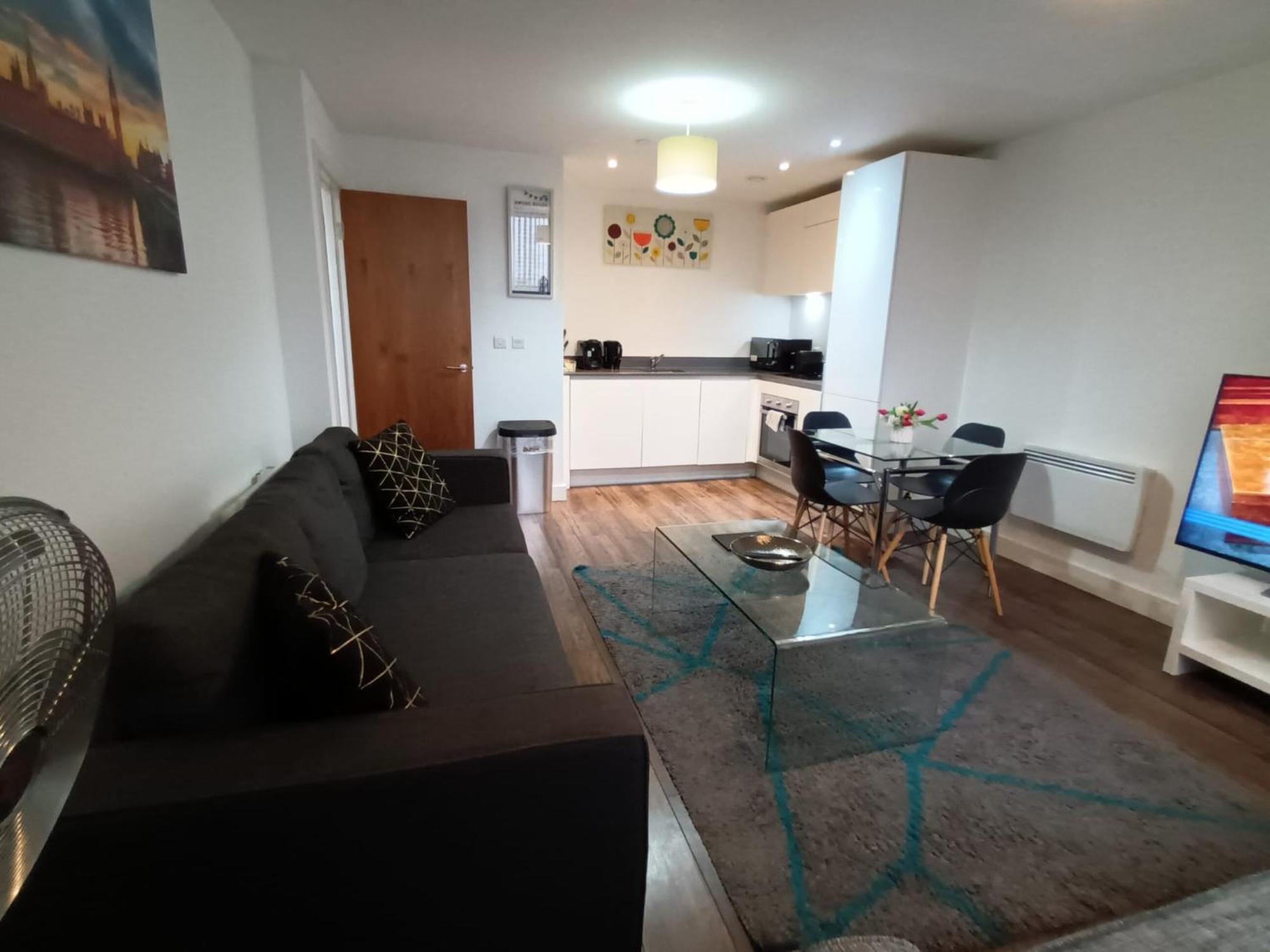 Kcs Broad Street Apartment Бирмингам Екстериор снимка