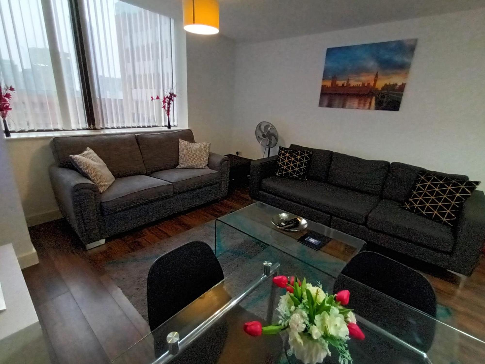 Kcs Broad Street Apartment Бирмингам Екстериор снимка