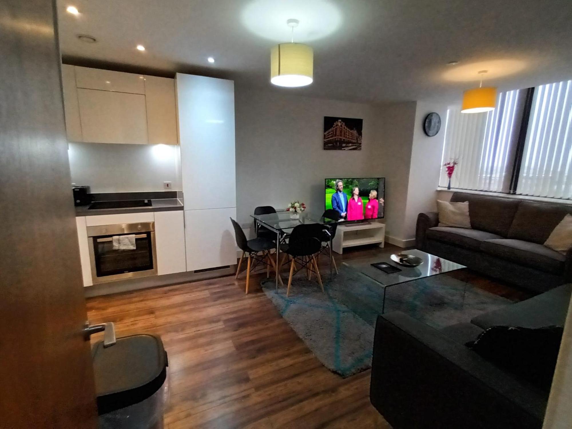 Kcs Broad Street Apartment Бирмингам Екстериор снимка